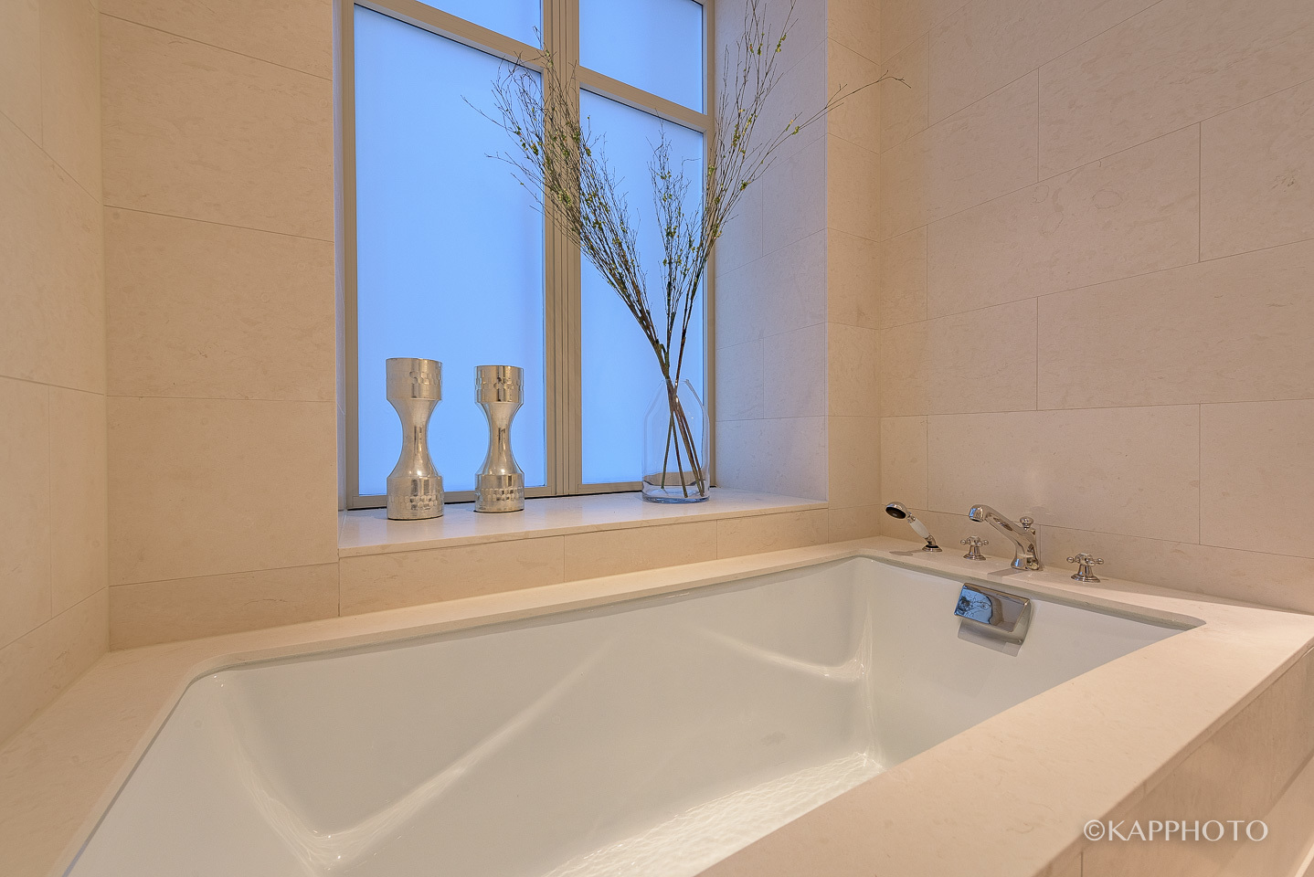 118 E Erie Street Unit: 18D