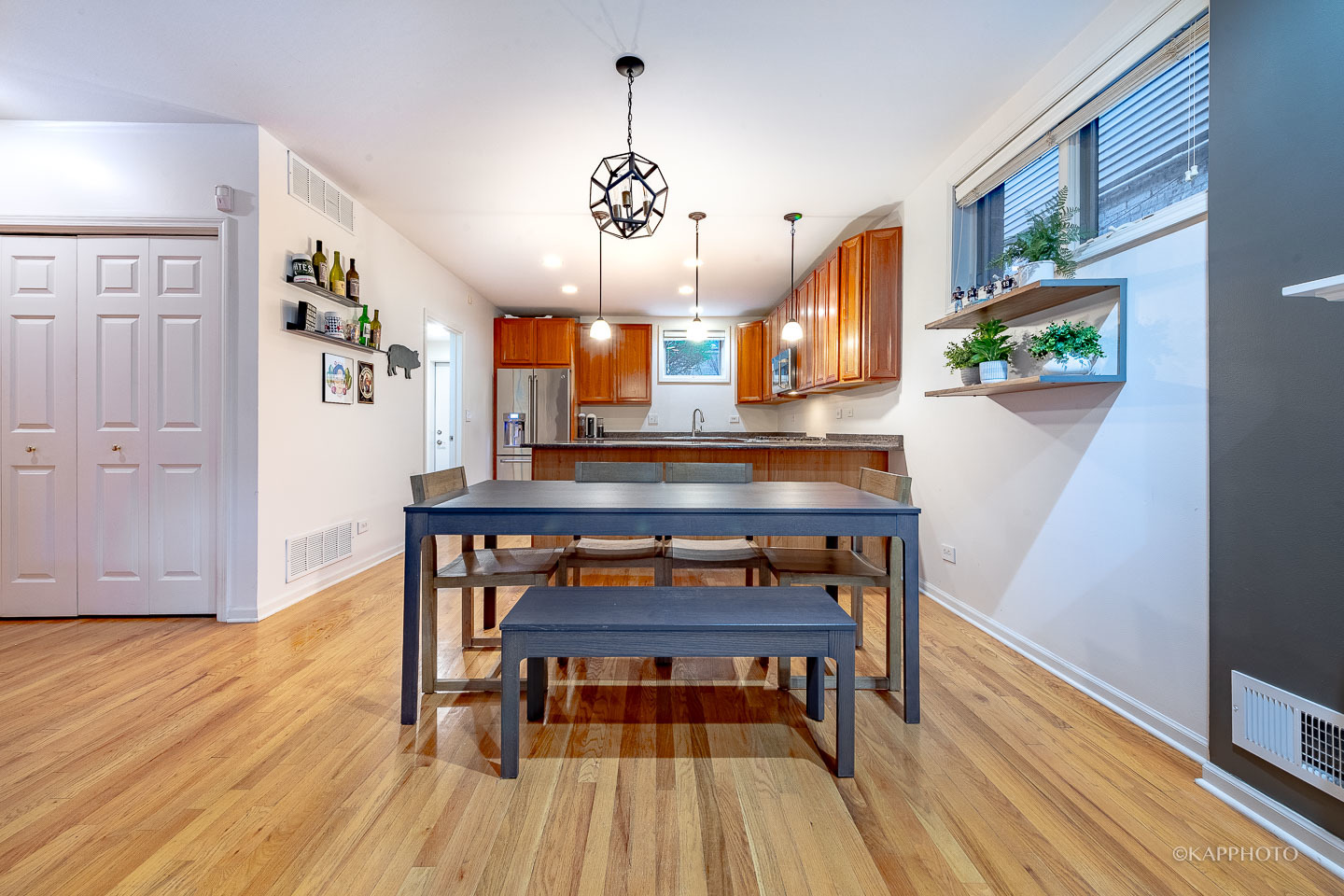 1728 W Roscoe Street Unit: G