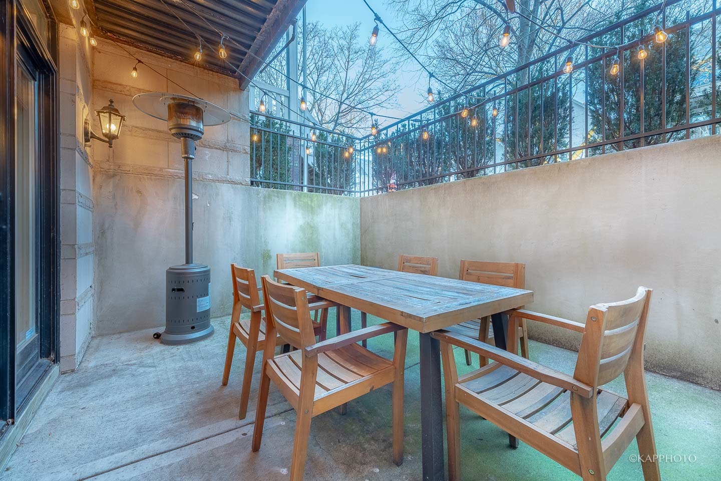 1728 W Roscoe Street Unit: G