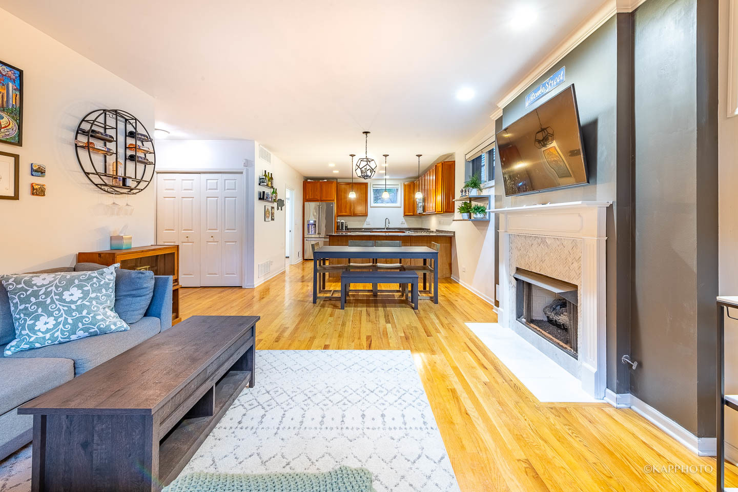 1728 W Roscoe Street Unit: G