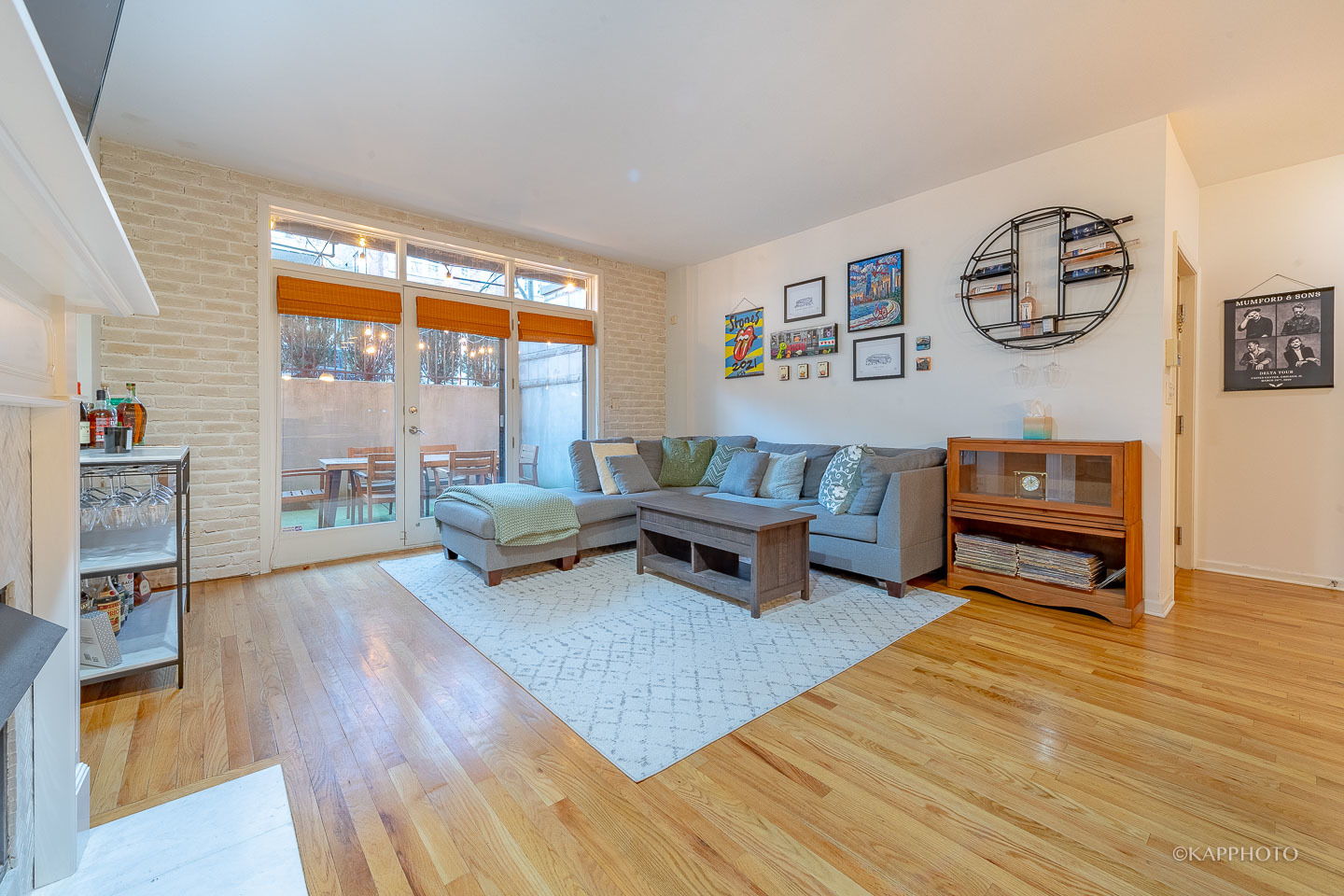 1728 W Roscoe Street Unit: G