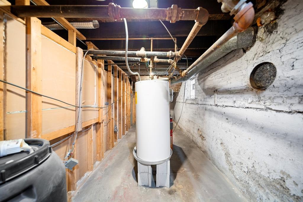 7939 S Champlain Avenue