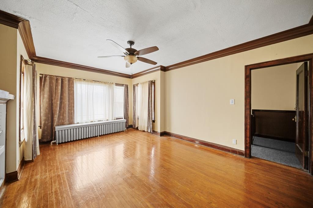 7939 S Champlain Avenue