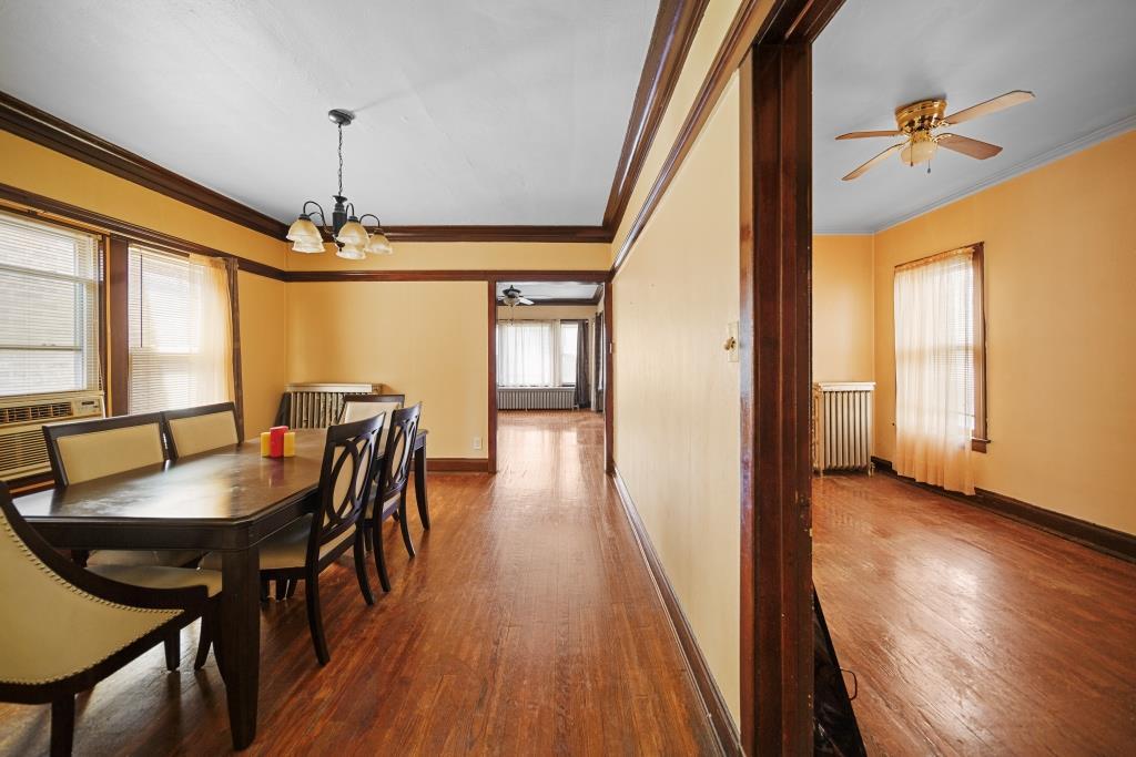 7939 S Champlain Avenue