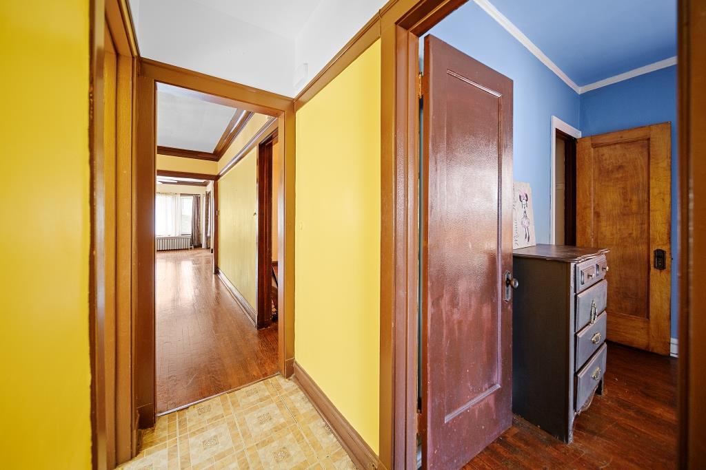 7939 S Champlain Avenue