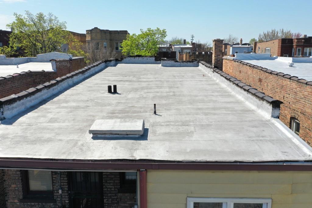 7939 S Champlain Avenue