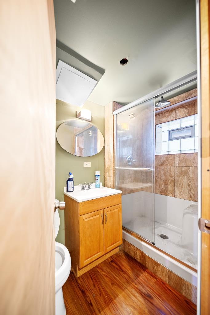 7939 S Champlain Avenue