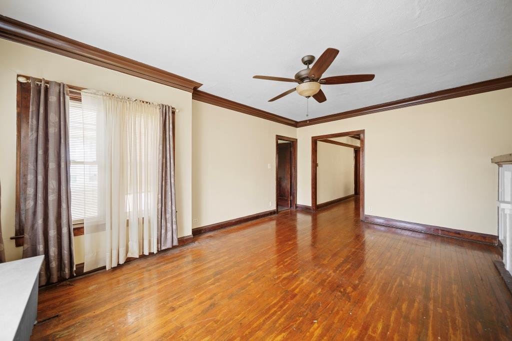 7939 S Champlain Avenue