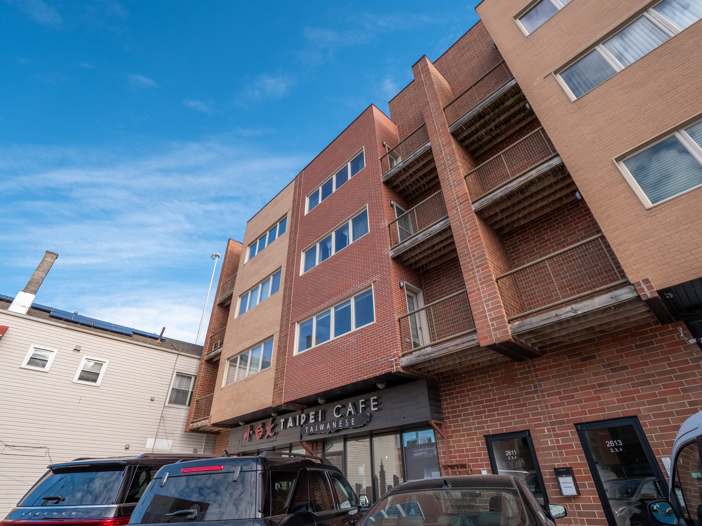 2611 S Halsted Street Unit: 4