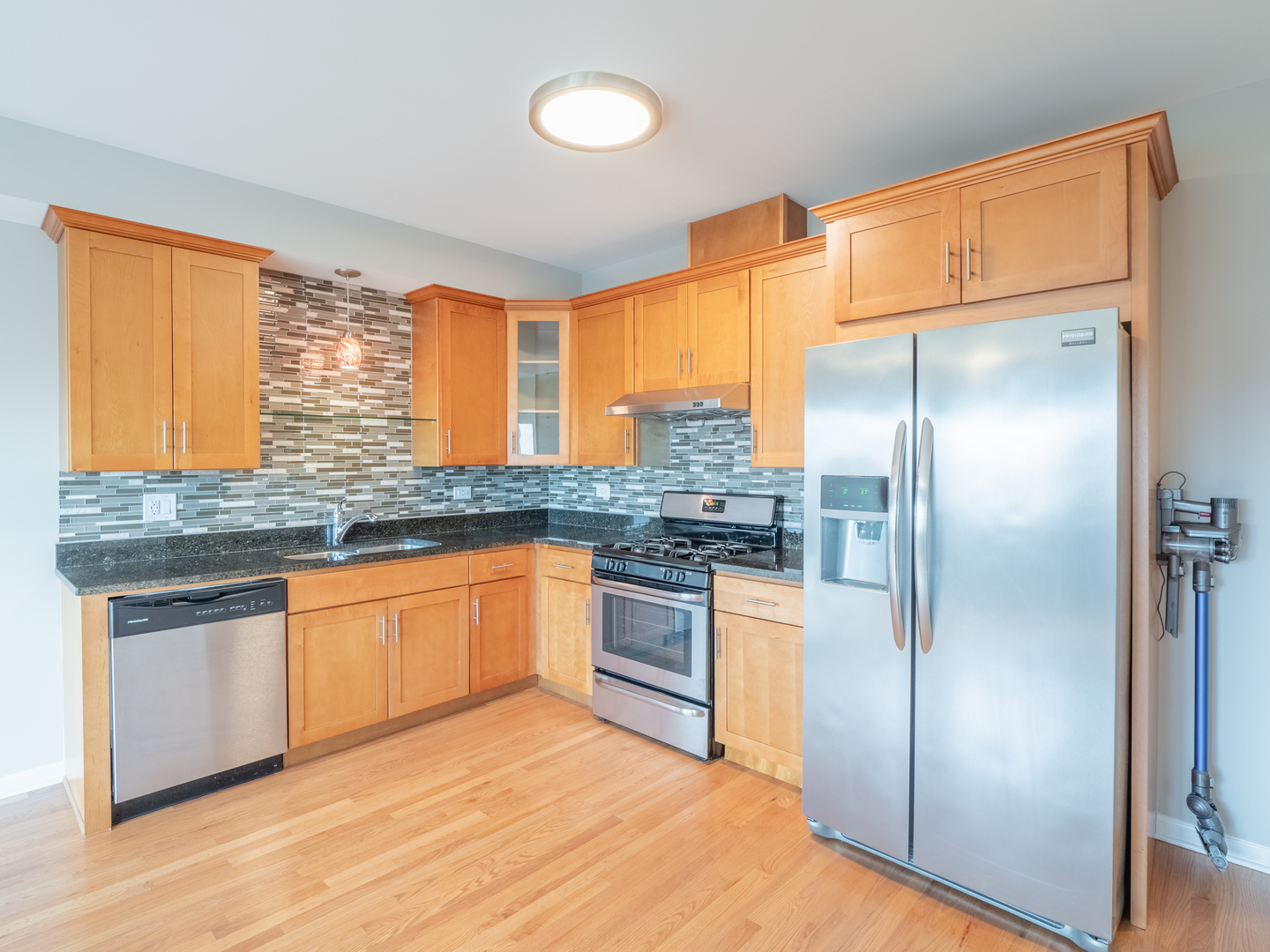 2611 S Halsted Street Unit: 4