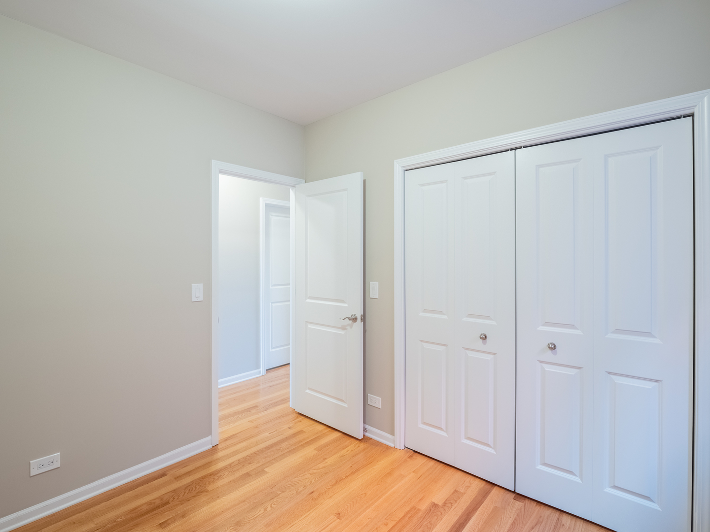 2611 S Halsted Street Unit: 4