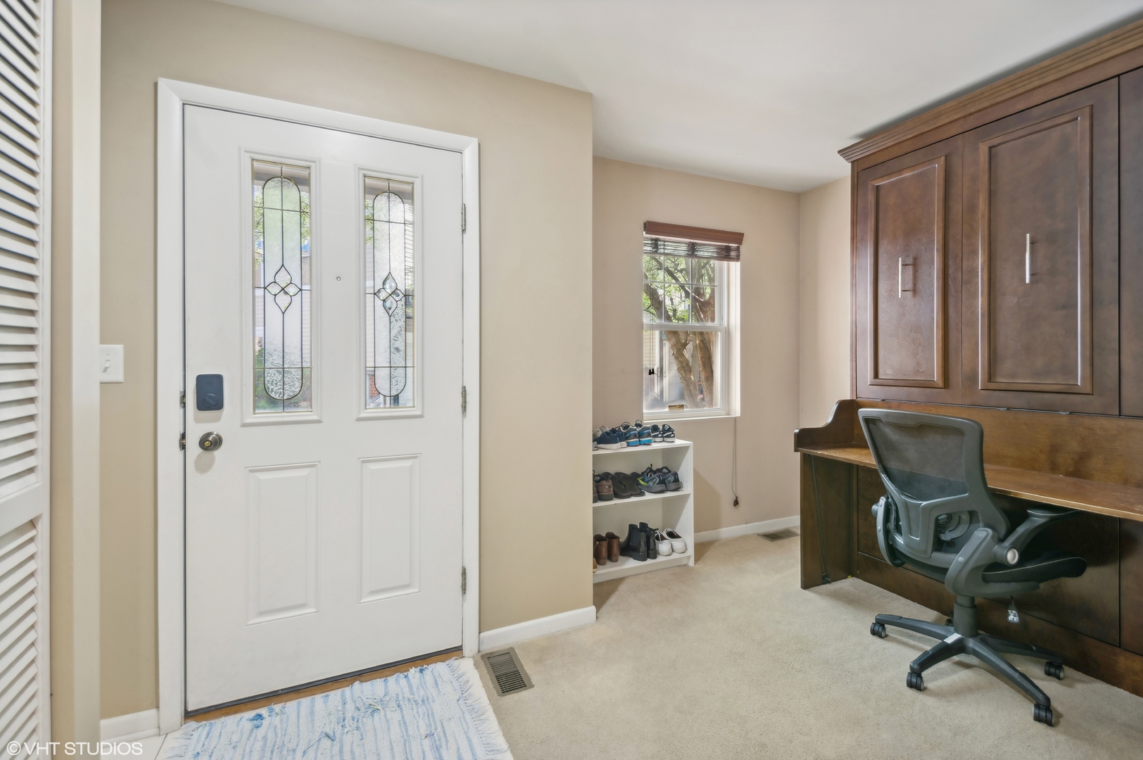 3874 N Milwaukee Court