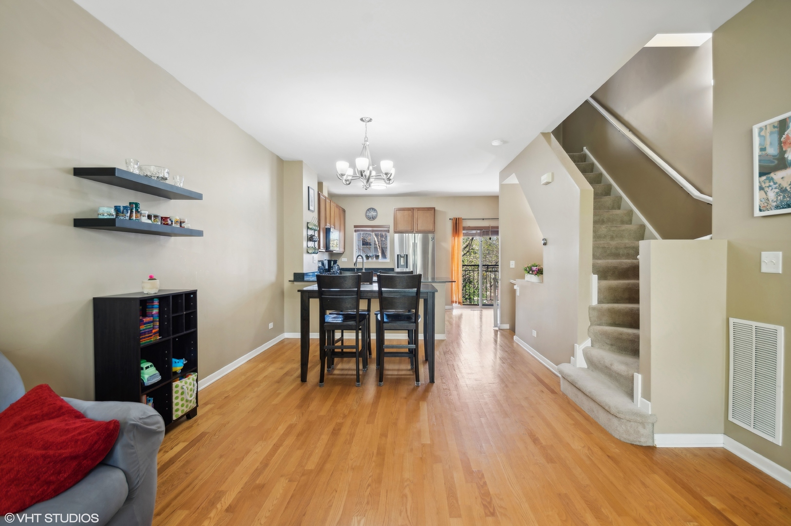 3874 N Milwaukee Court