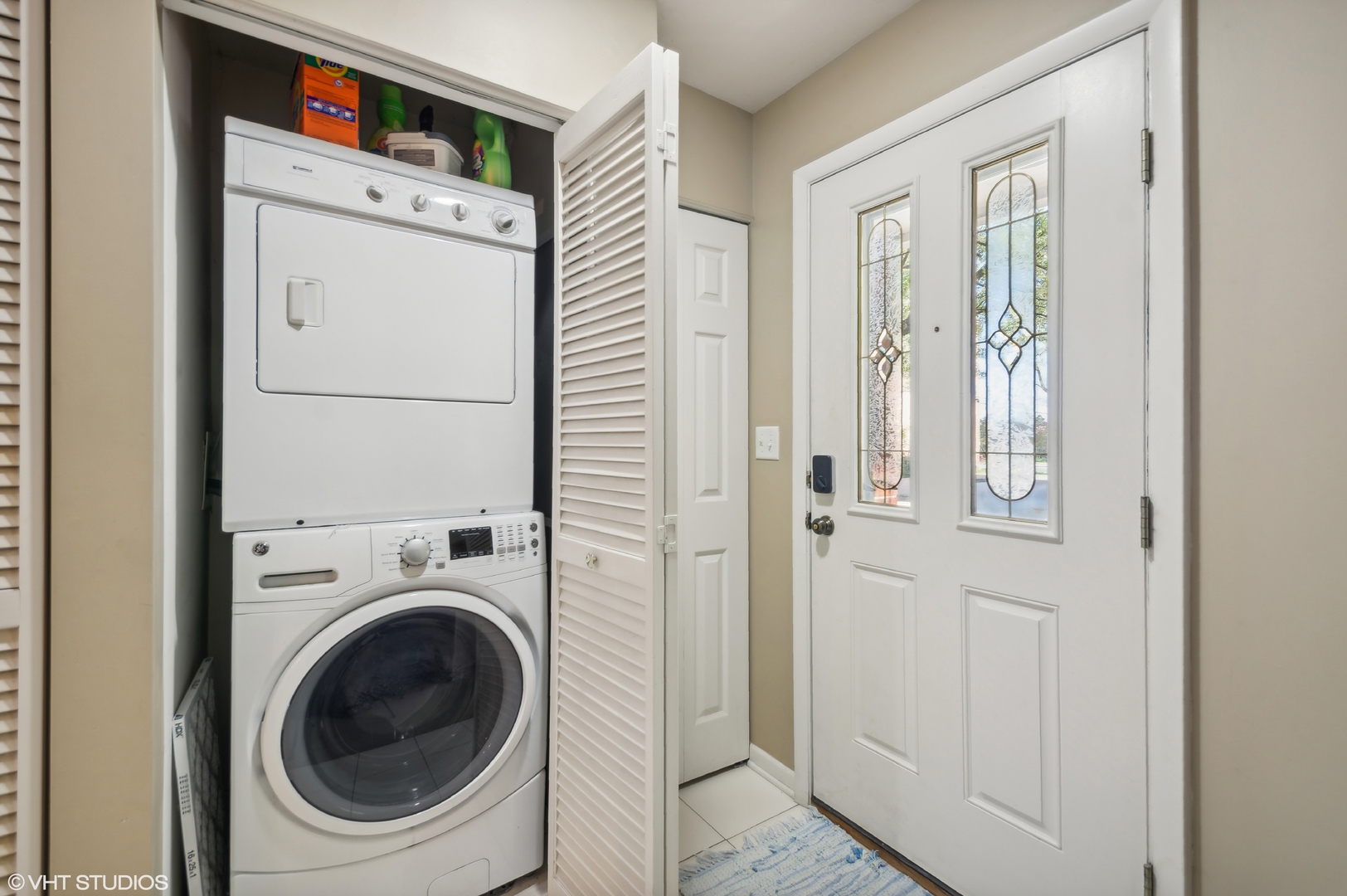 3874 N Milwaukee Court