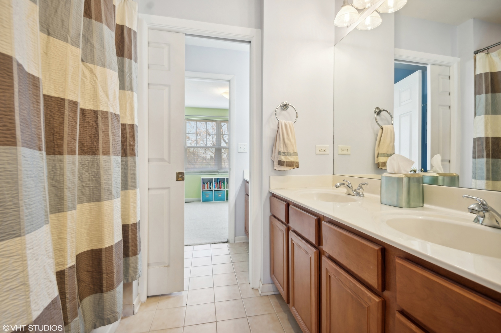 3874 N Milwaukee Court