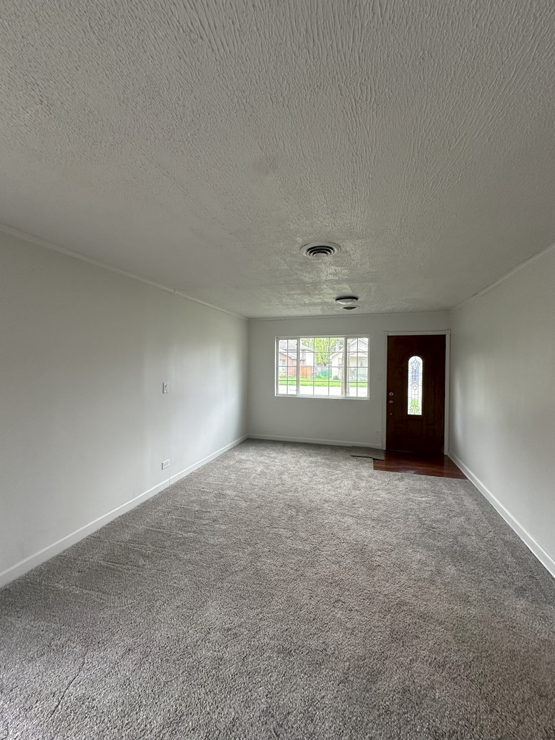 14528 Spaulding Avenue