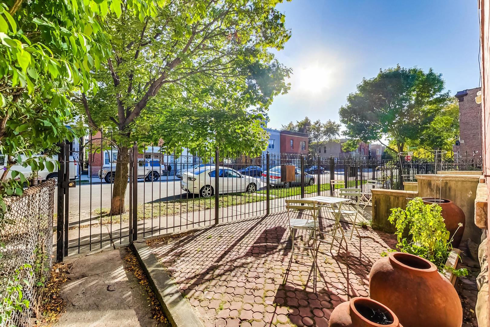 2148 W Erie Street Unit: 1