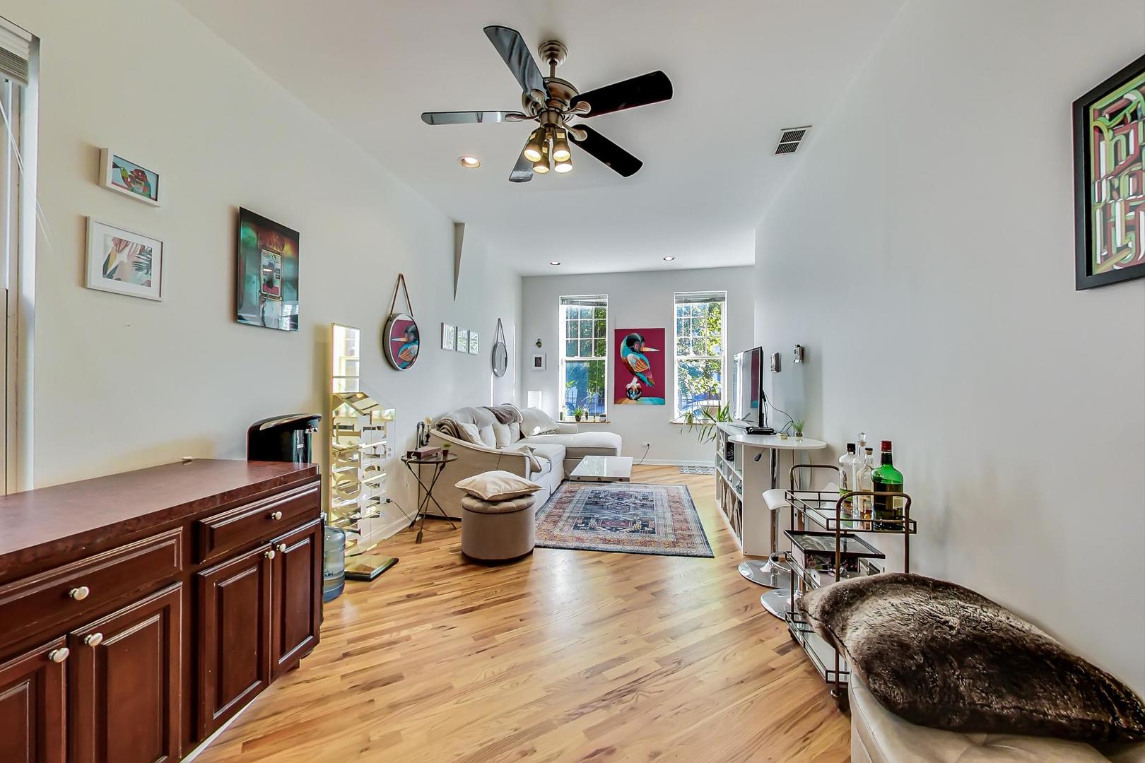 2148 W Erie Street Unit: 1