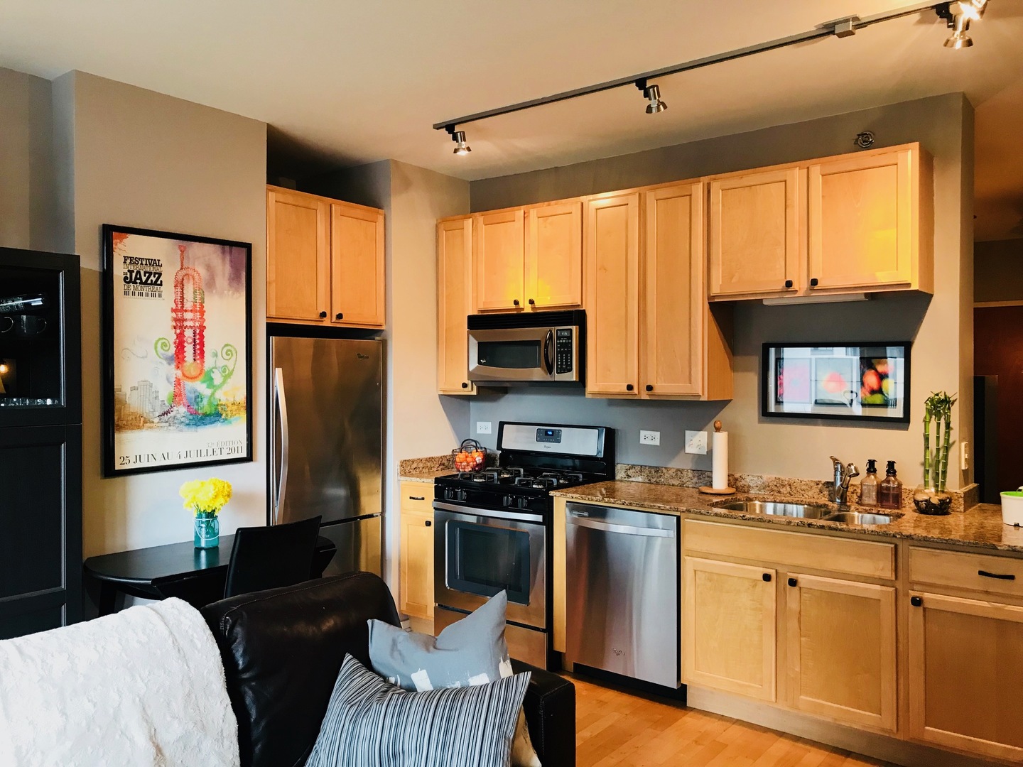 210 S Desplaines Street Unit: 608