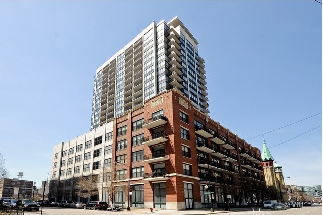 210 S Desplaines Street Unit: 608