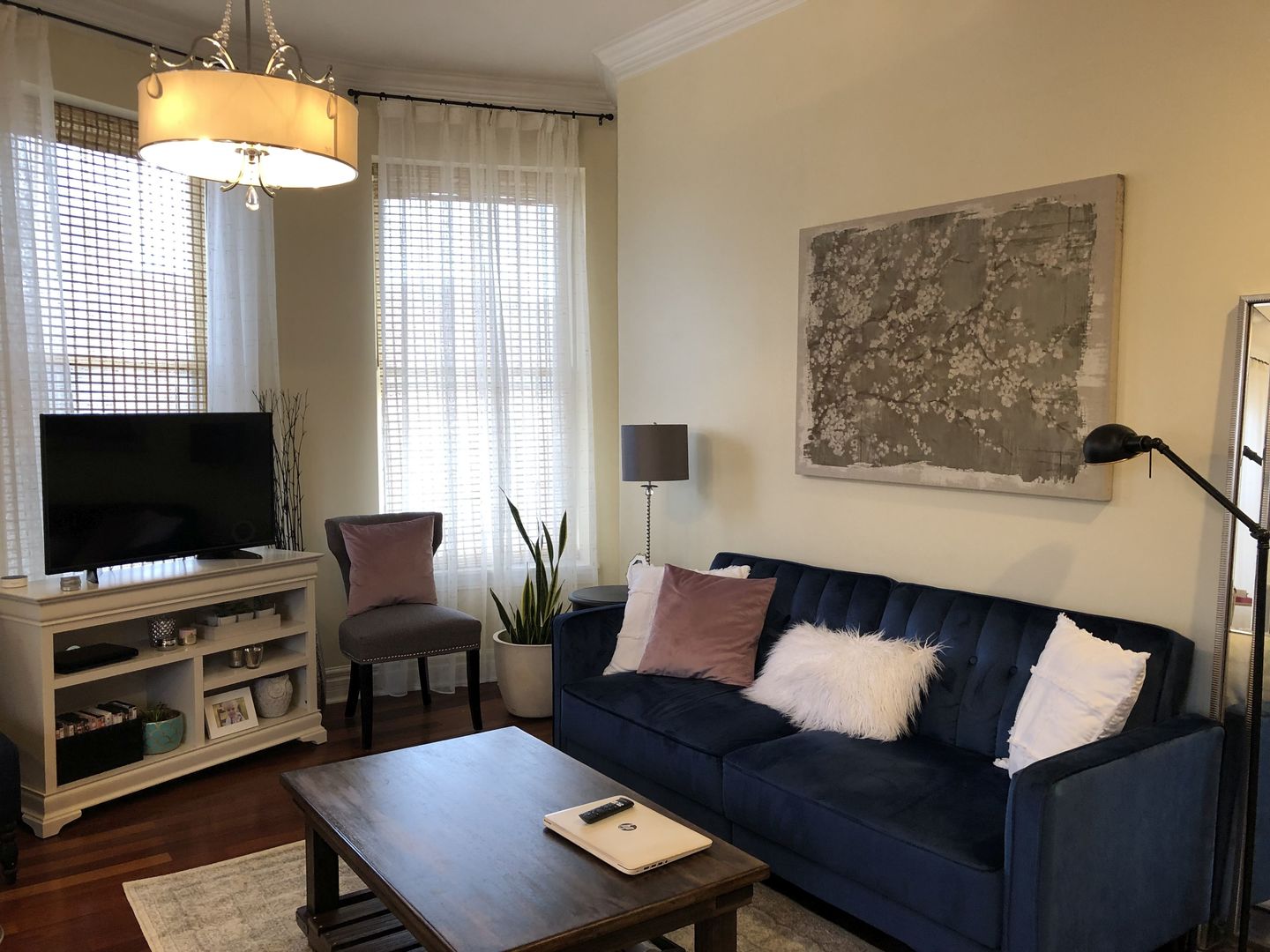 36 S Ashland Avenue Unit: 303