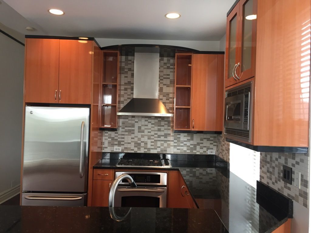 36 S Ashland Avenue Unit: 303