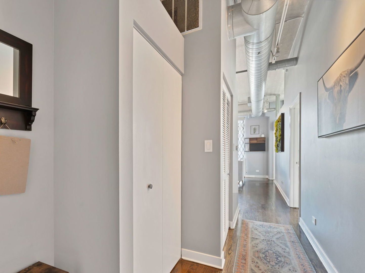 811 W 15th Place Unit: 410