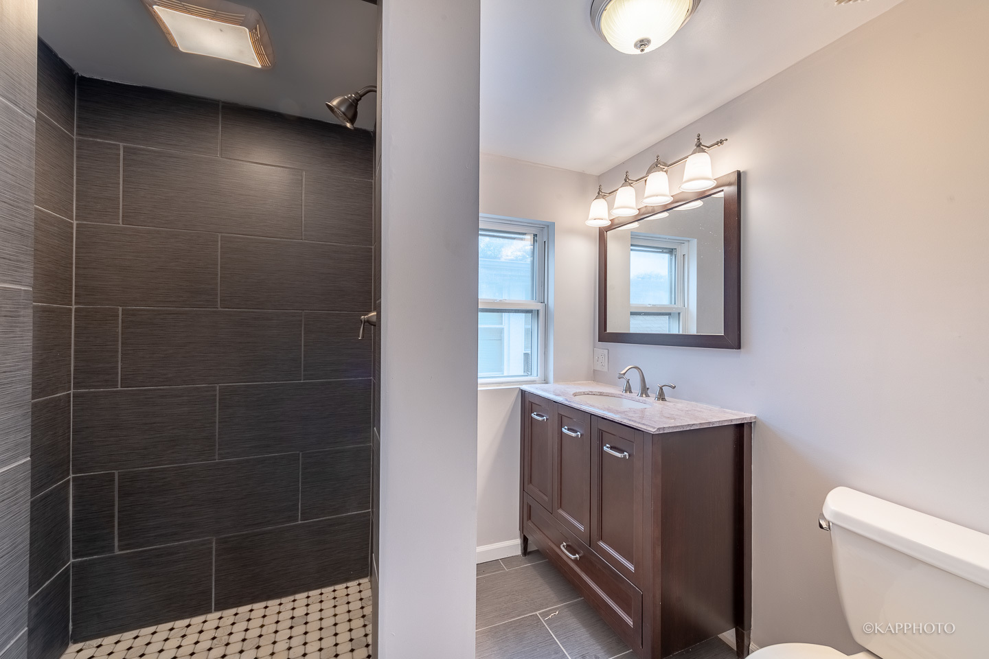 8030 S Princeton Avenue