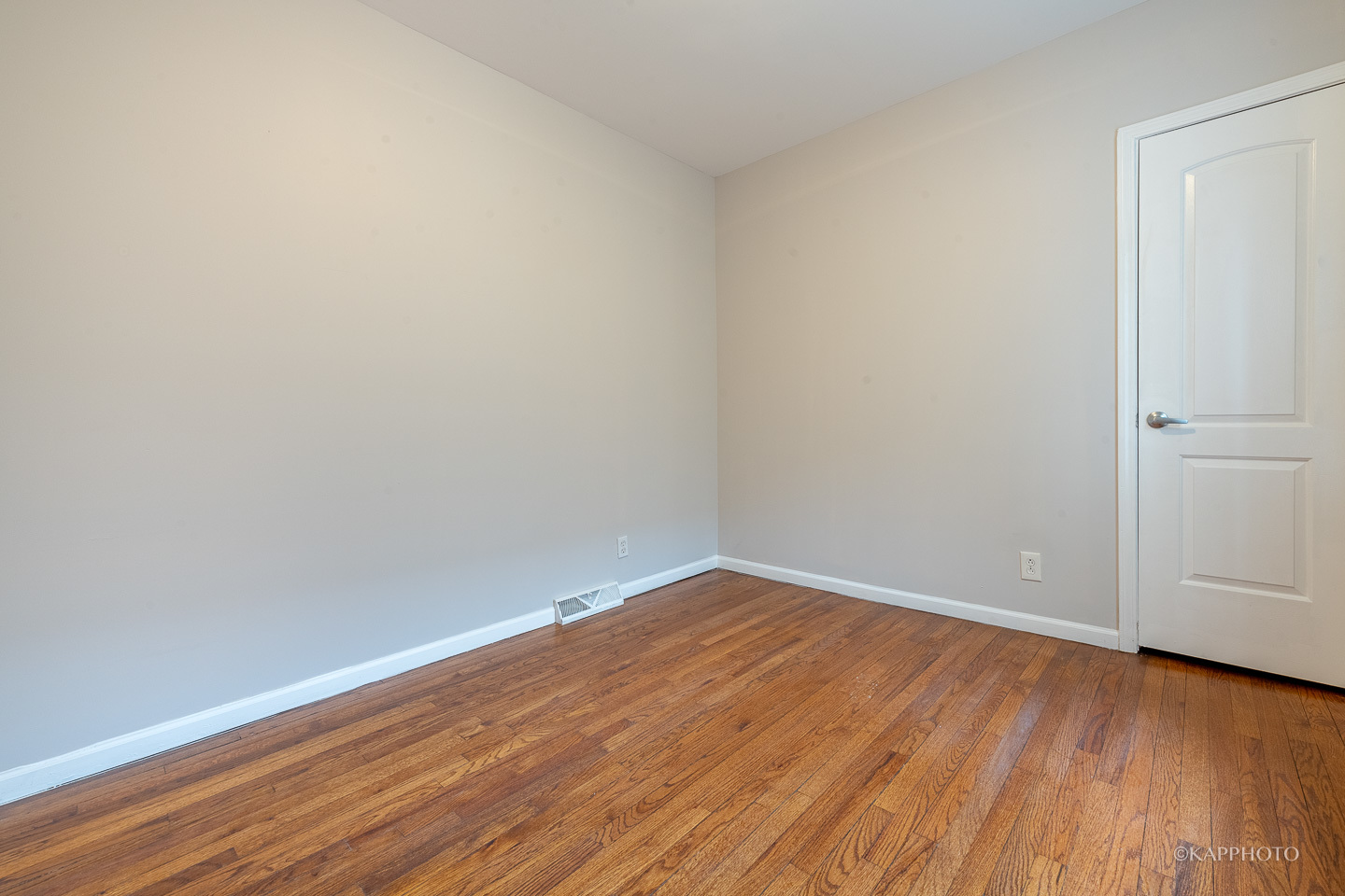 8030 S Princeton Avenue