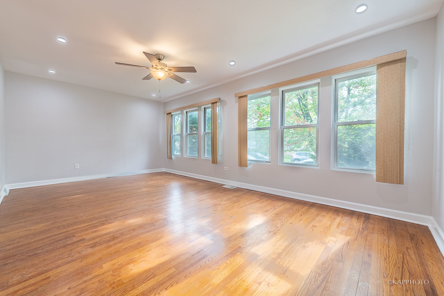 8030 S Princeton Avenue