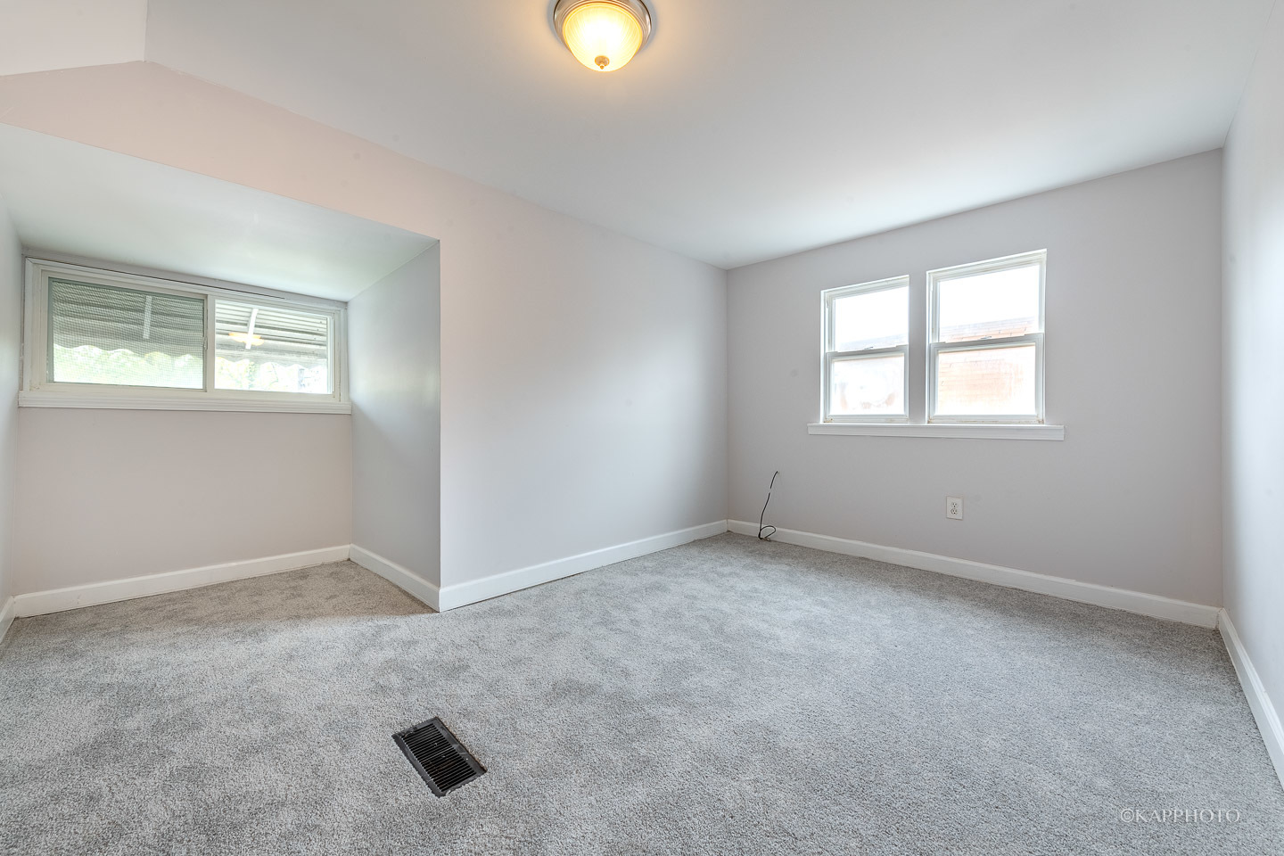 8030 S Princeton Avenue