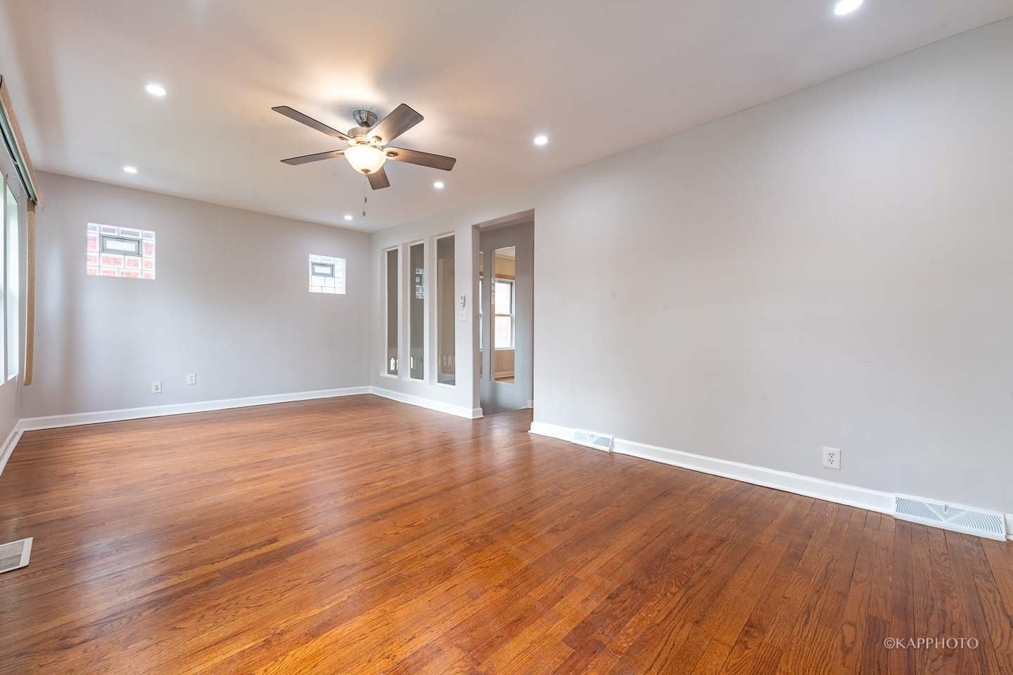 8030 S Princeton Avenue