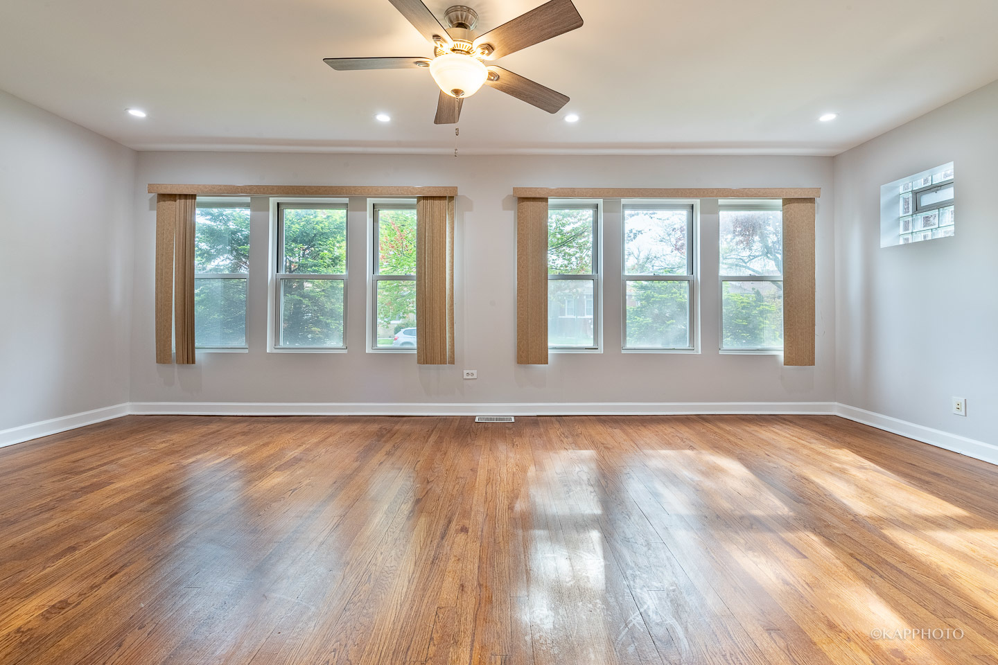 8030 S Princeton Avenue