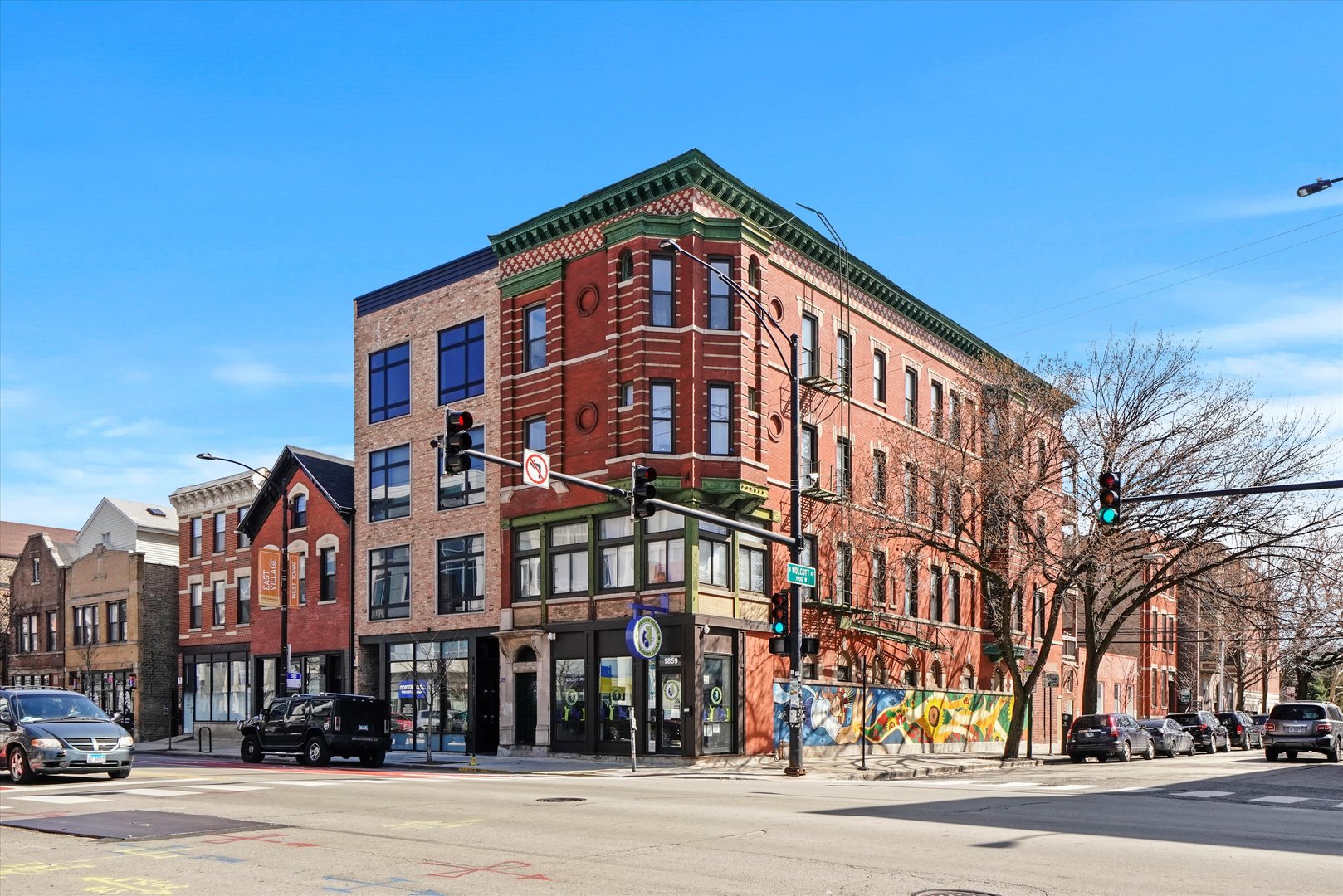 1859 W Chicago Avenue Unit: 3F