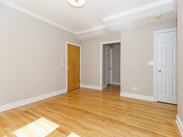 2017 N LEAVITT Street Unit: 1