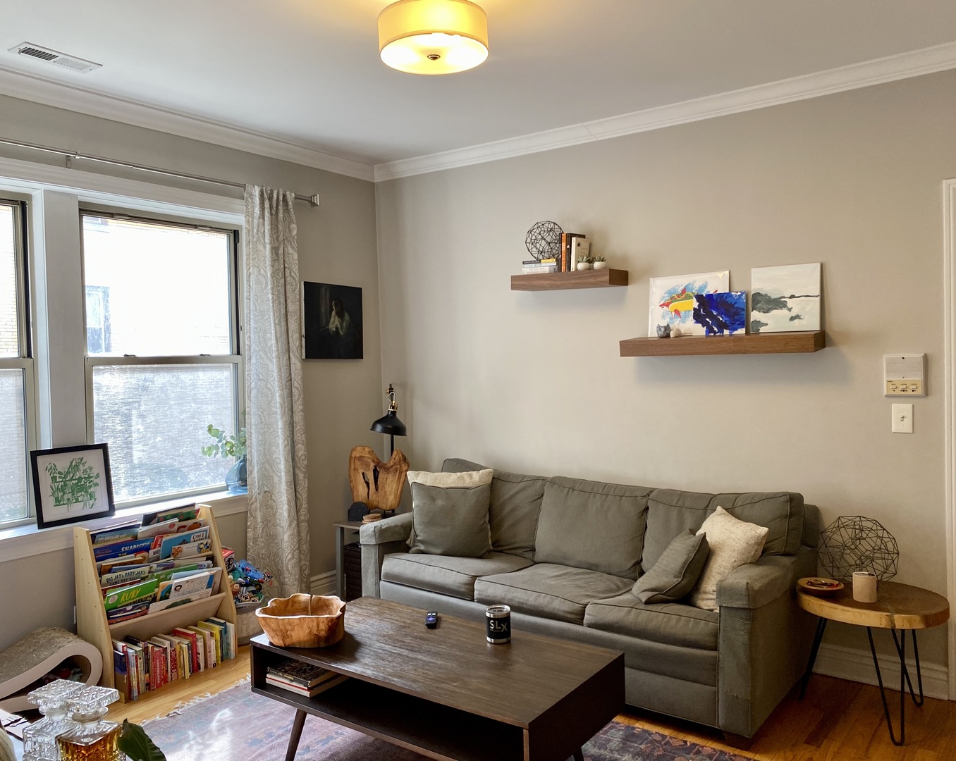 2017 N LEAVITT Street Unit: 1