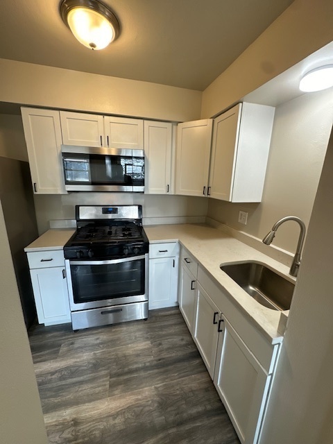 5331 S Kilbourn Avenue Unit: 6