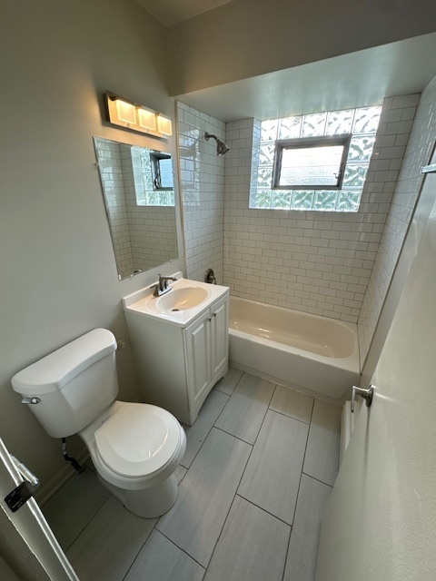 5331 S Kilbourn Avenue Unit: 6