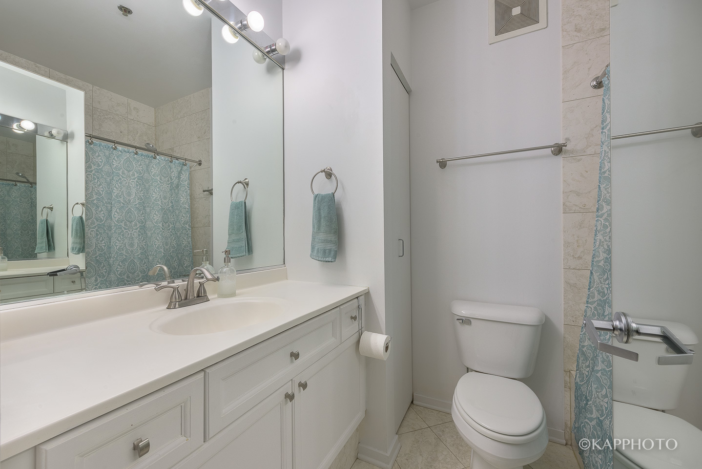130 S Canal Street Unit: 201