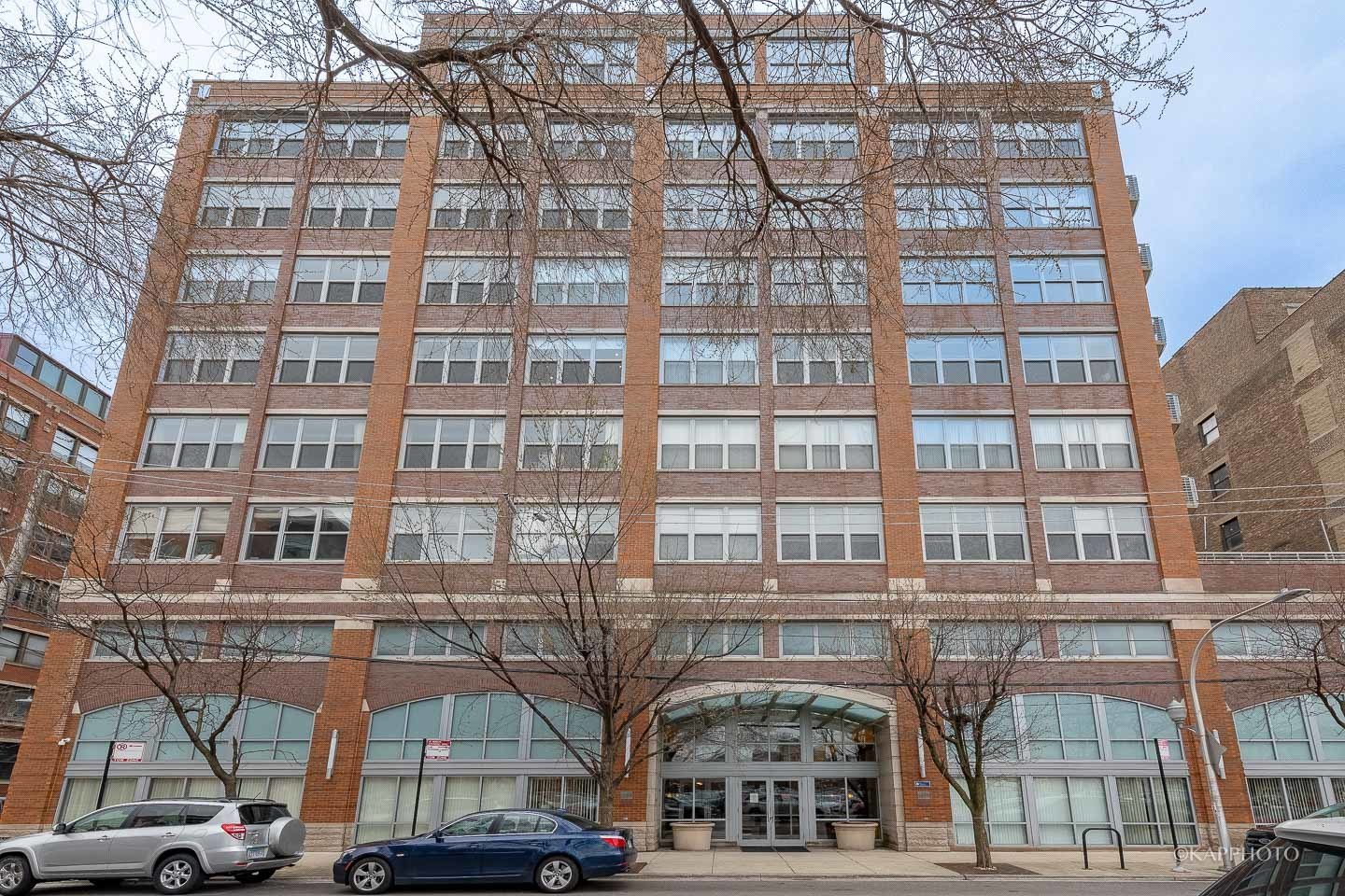 933 W Van Buren Street Unit: 424