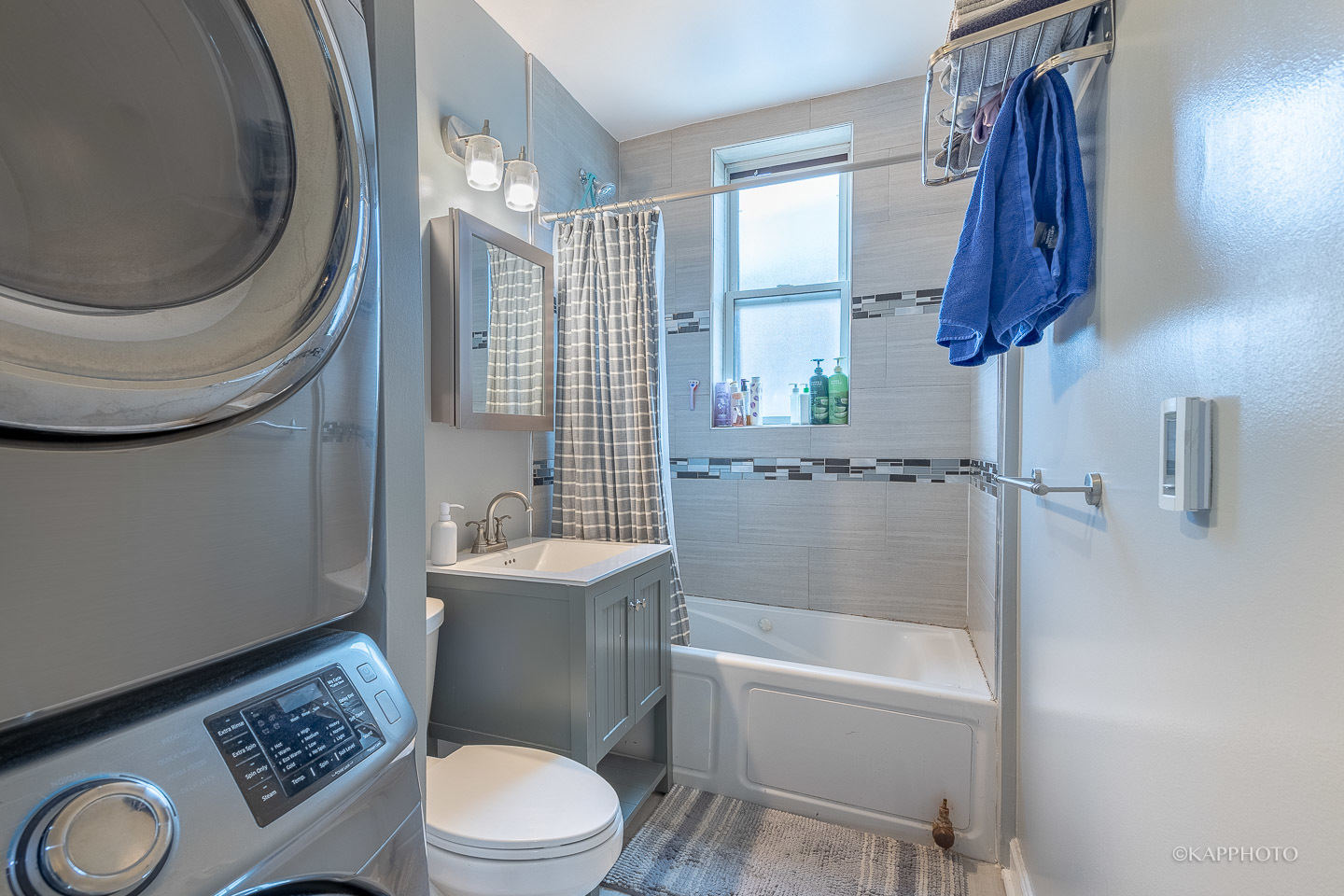 1323 W Addison Street Unit: 1B