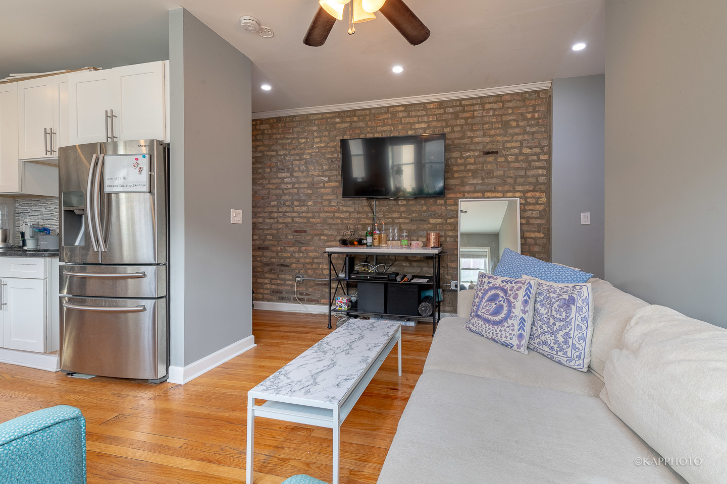 1323 W Addison Street Unit: 1B
