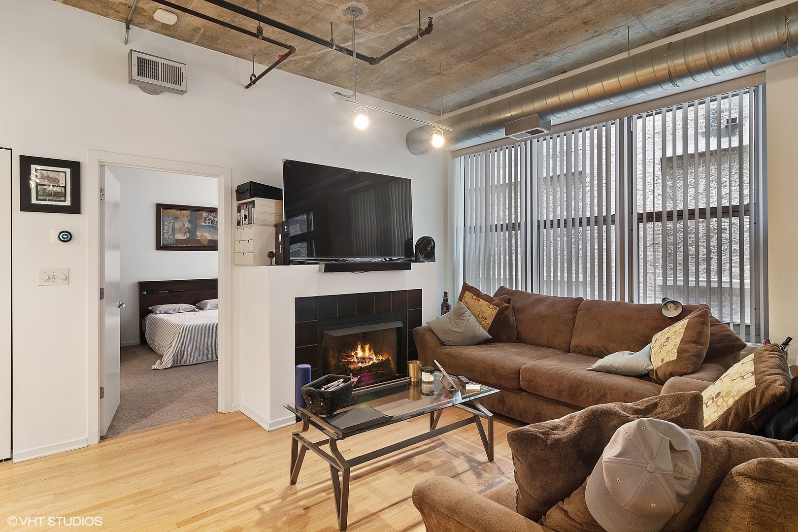 933 W Van Buren Street Unit: 318