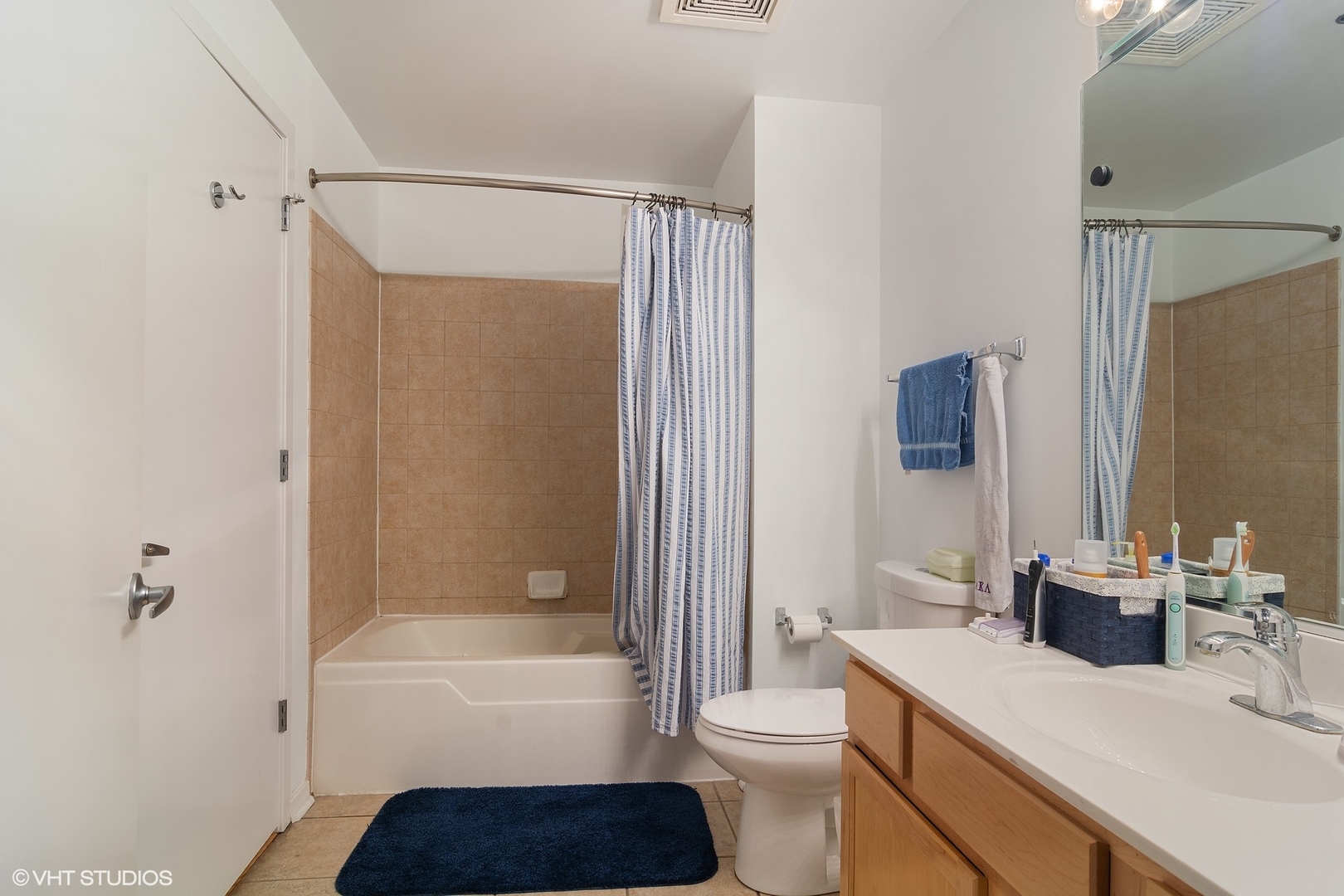 933 W Van Buren Street Unit: 318