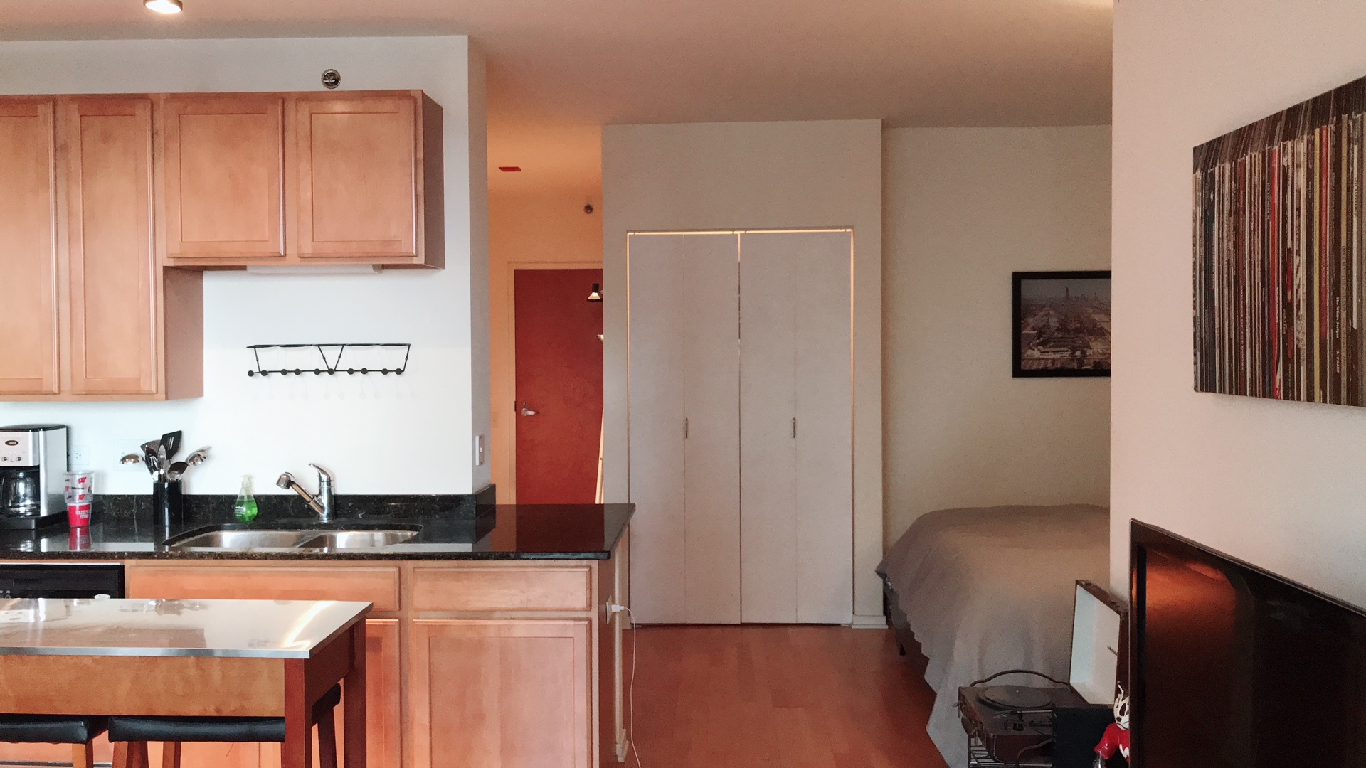 210 S Desplaines Street Unit: 1108