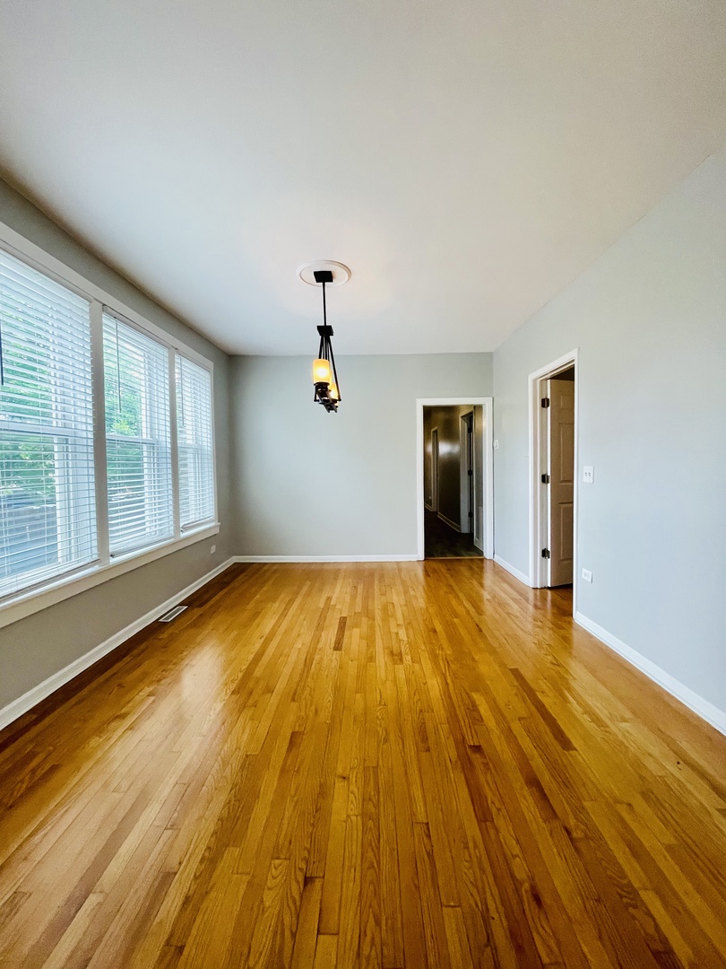 2416 N Springfield Avenue Unit: 1