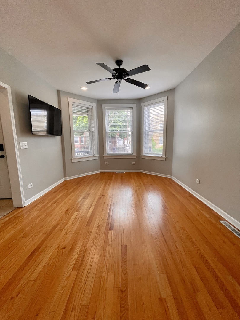 2416 N Springfield Avenue Unit: 1