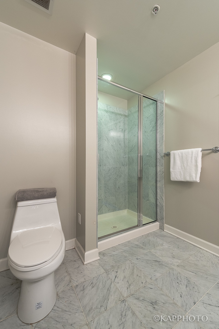 1629 S Prairie Avenue Unit: 2302
