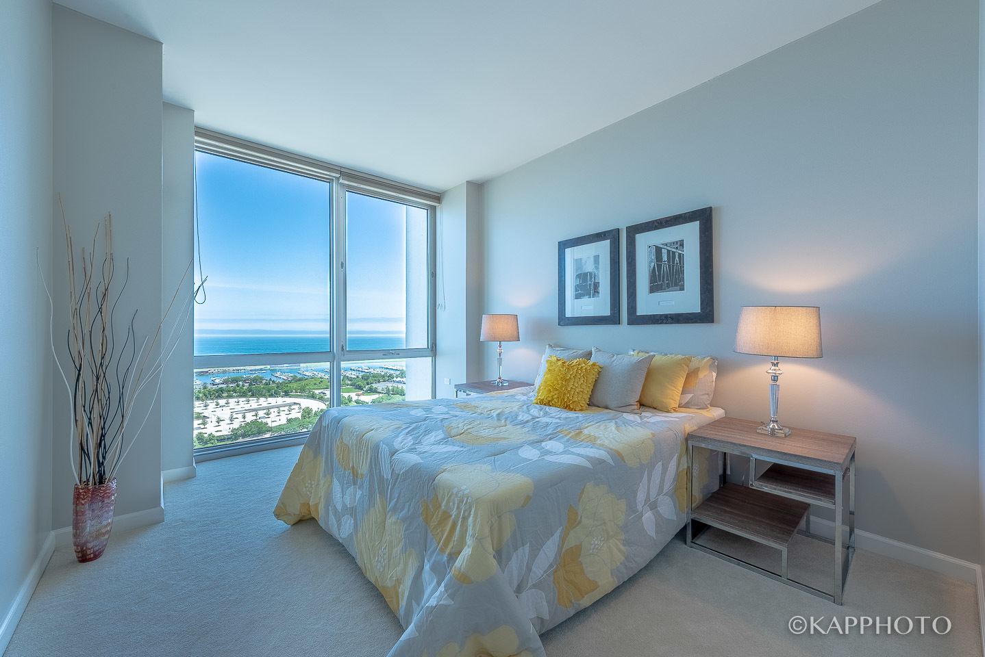 1629 S Prairie Avenue Unit: 2302