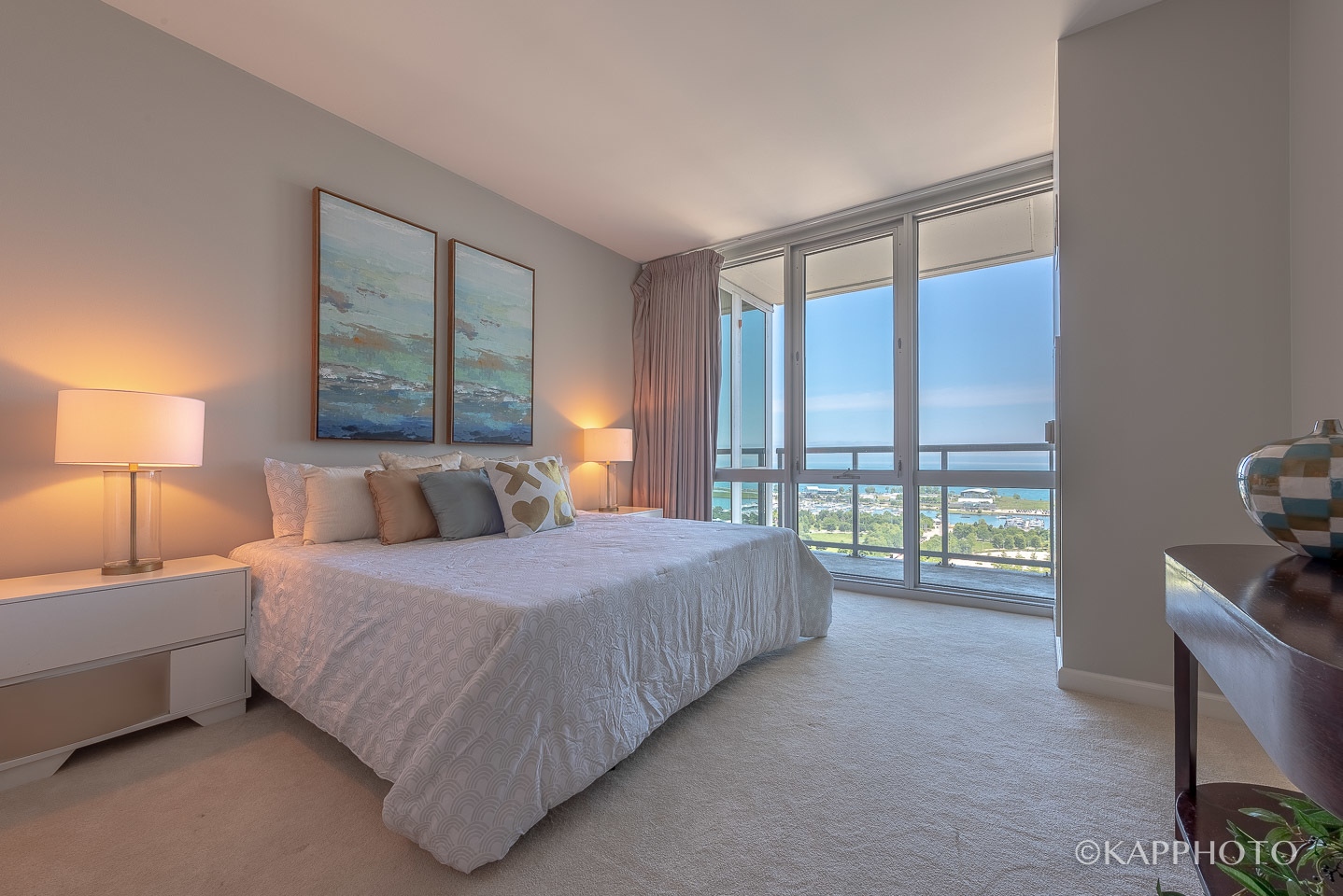 1629 S Prairie Avenue Unit: 2302